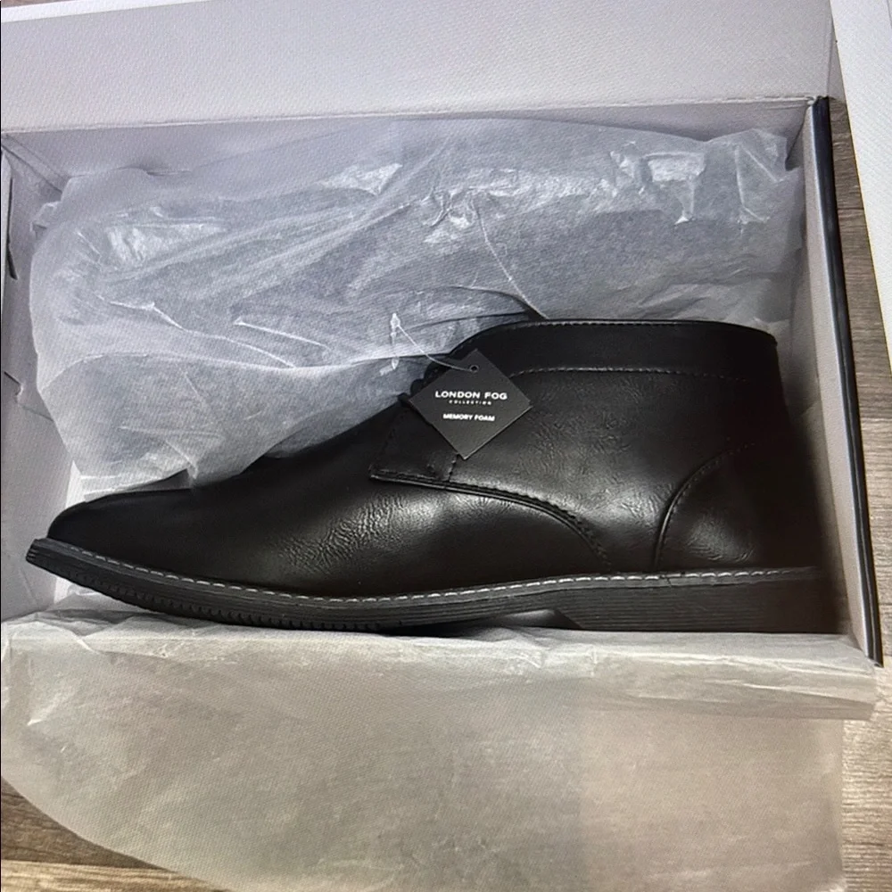 London Fog Men's Sleek Black Chukka Boots